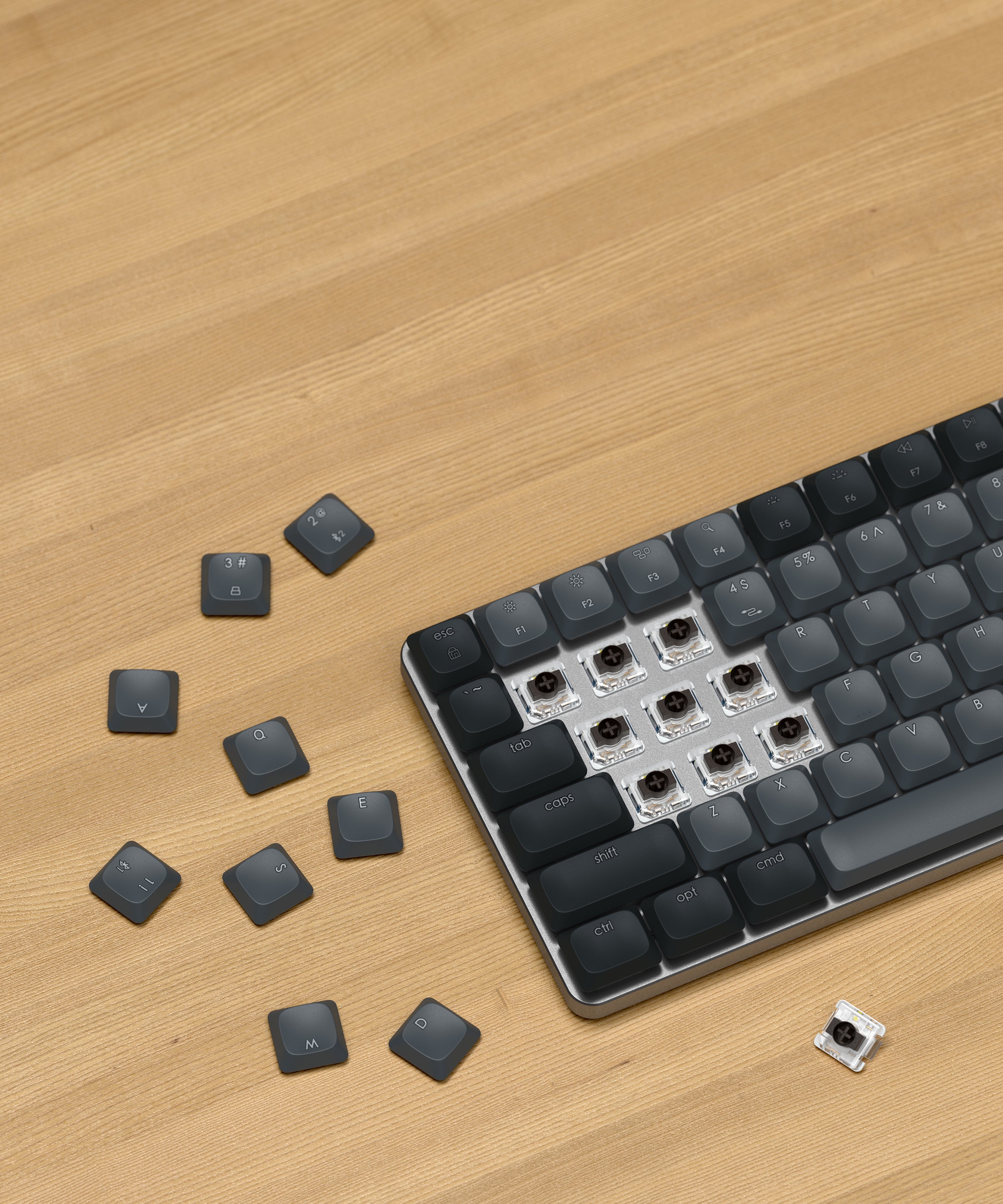Teclado Satechi SM1 Retroiluminado com Bluetooth Mecânico Slim